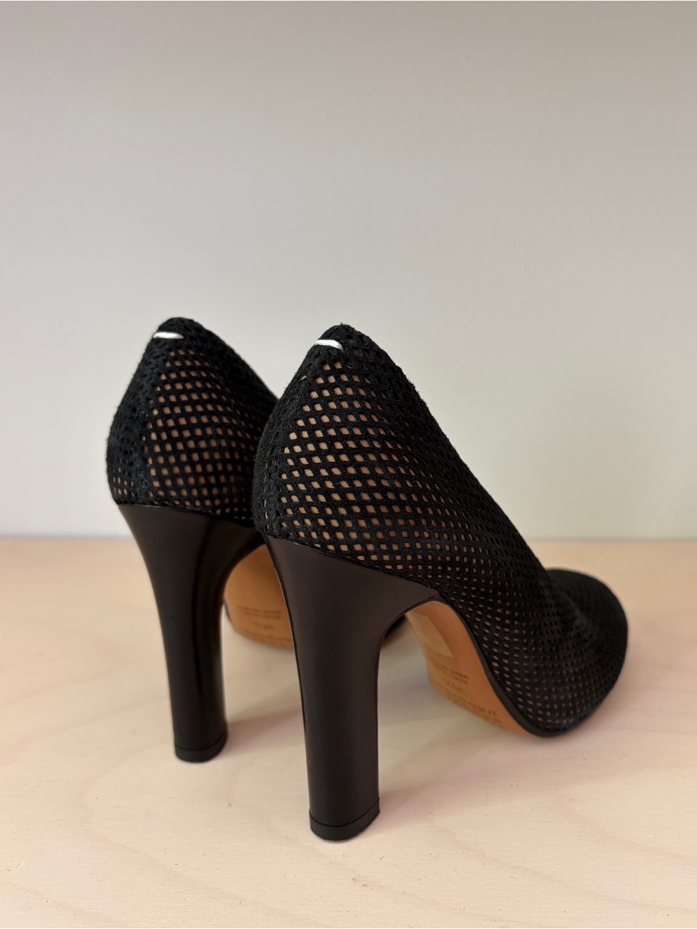 Maison Martin Margiela Fishnet Trompe L’Oeil Round-Toe Suede Pump 36.5 - Picture 6 of 14